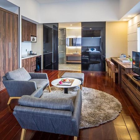Charm Suite Residence Saigon Хошимін Екстер'єр фото