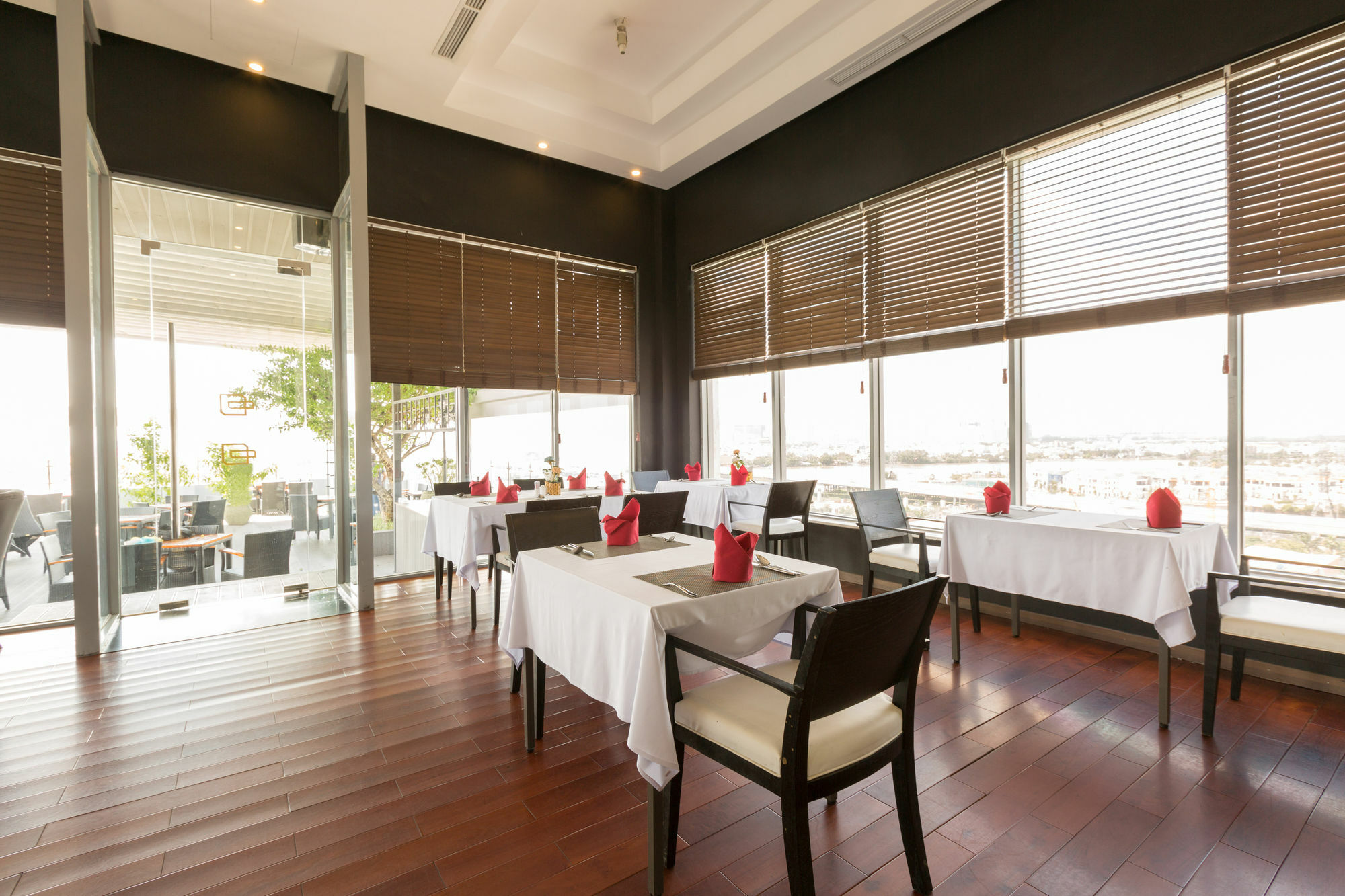 Charm Suite Residence Saigon Хошимін Екстер'єр фото