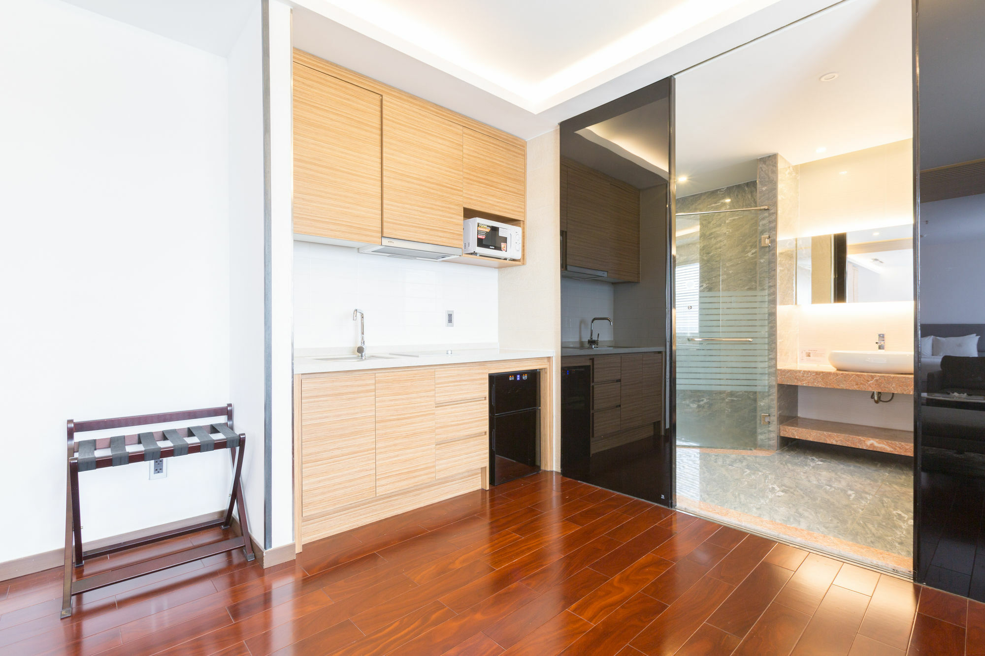 Charm Suite Residence Saigon Хошимін Екстер'єр фото