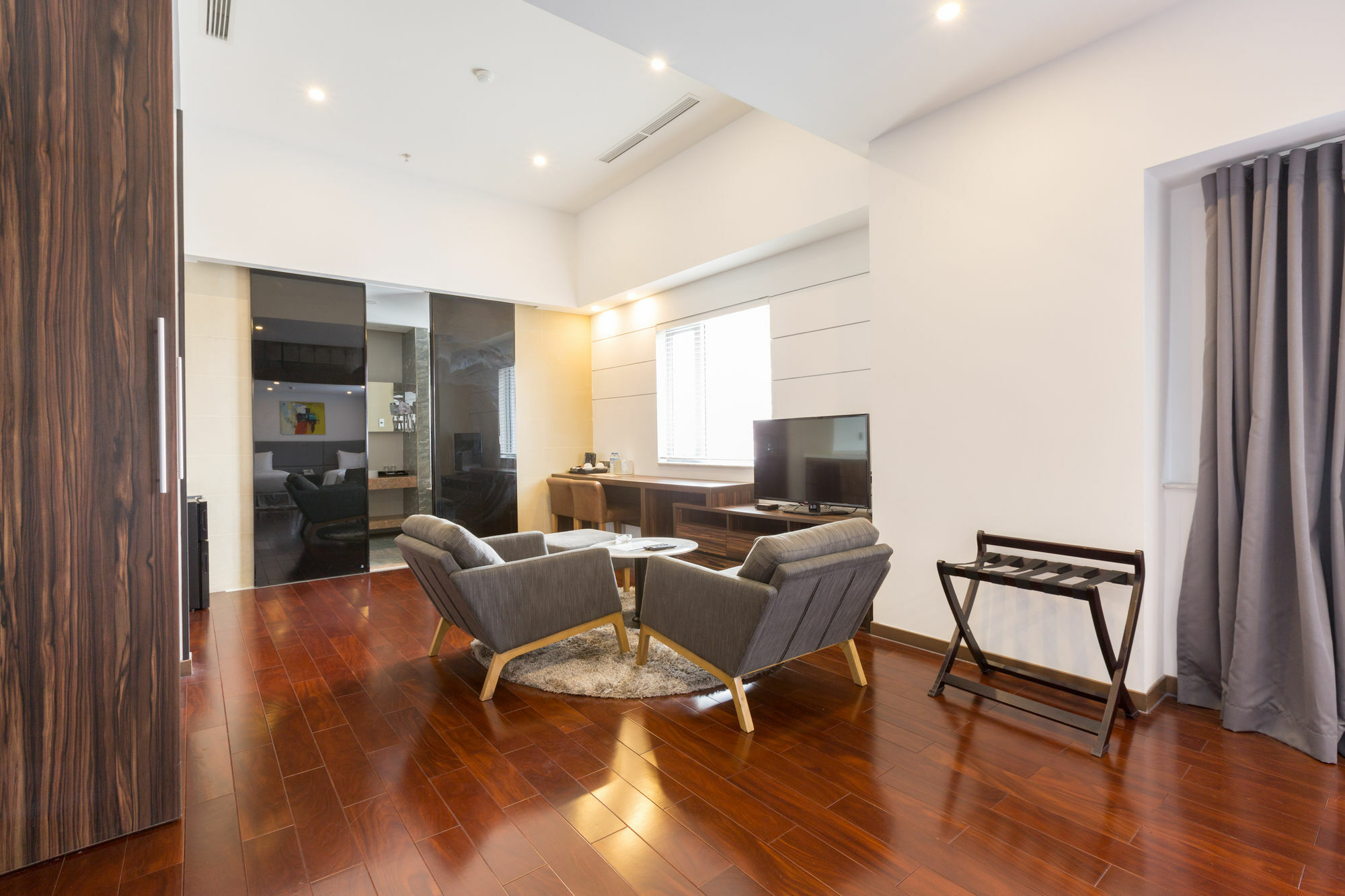 Charm Suite Residence Saigon Хошимін Екстер'єр фото