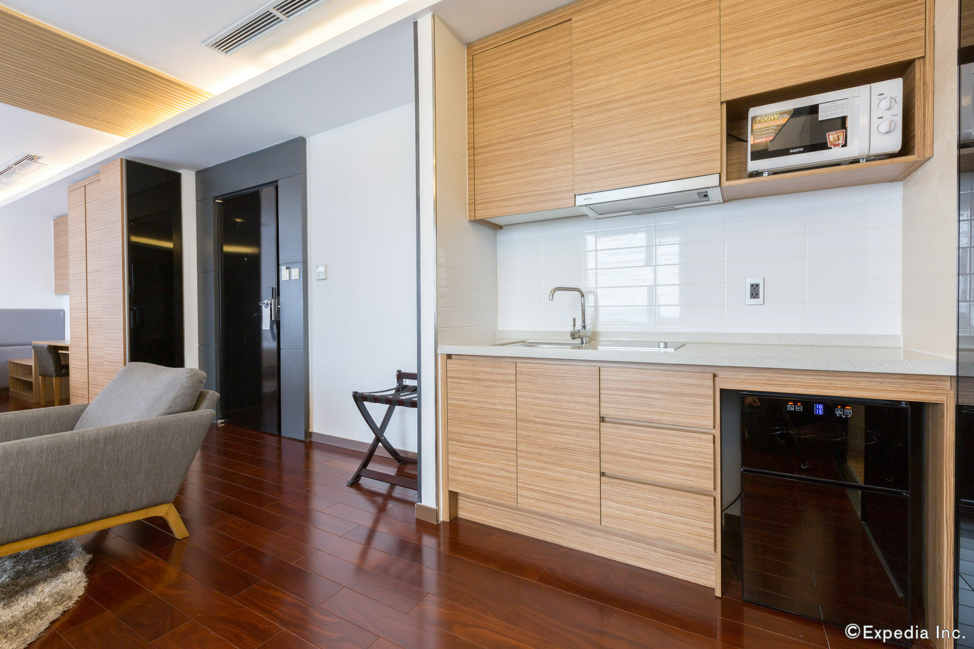 Charm Suite Residence Saigon Хошимін Екстер'єр фото