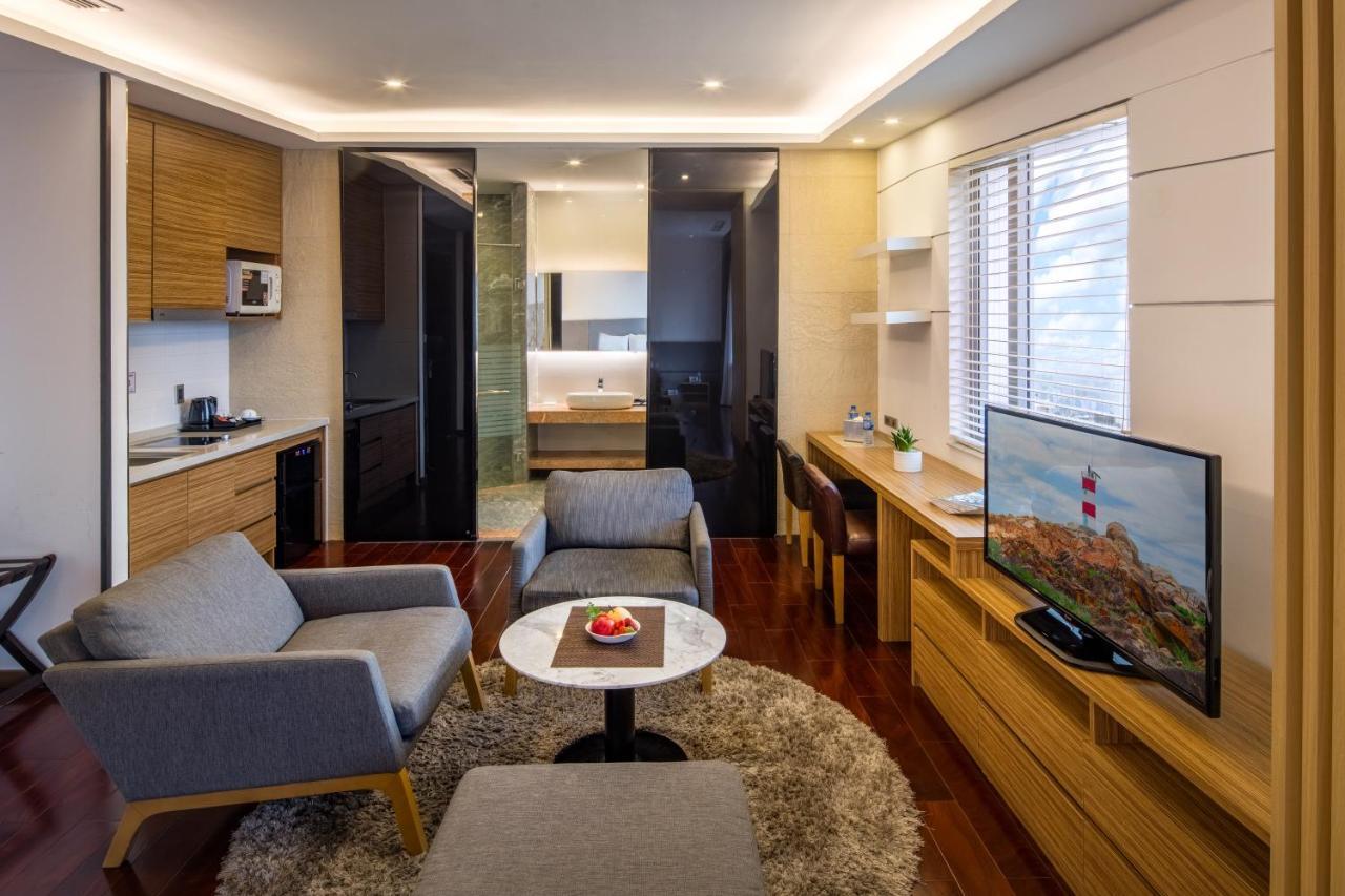 Charm Suite Residence Saigon Хошимін Екстер'єр фото